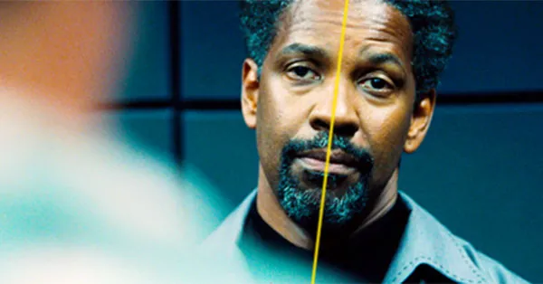 El rostro de Denzel Washington dividido por una línea vertical